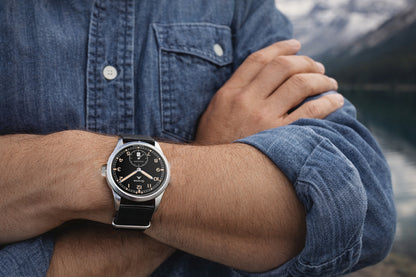 GRANA Black Date Calendar